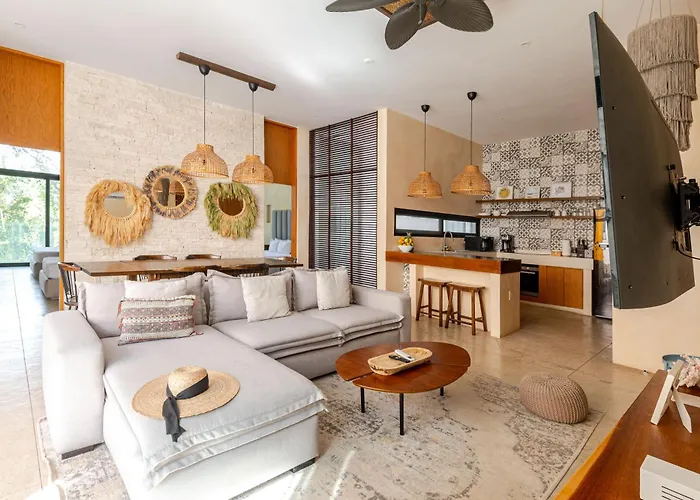 Manor By The Spot Apartment *